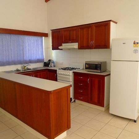Madang Star International Hotel Kültér fotó