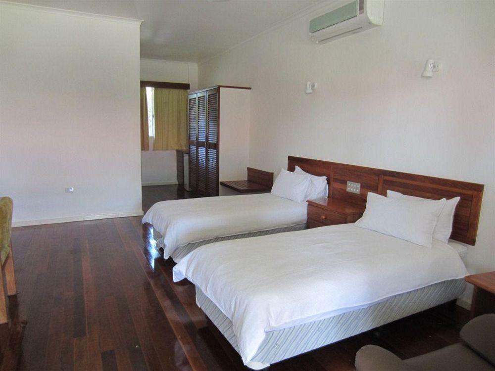 Madang Star International Hotel Szoba fotó