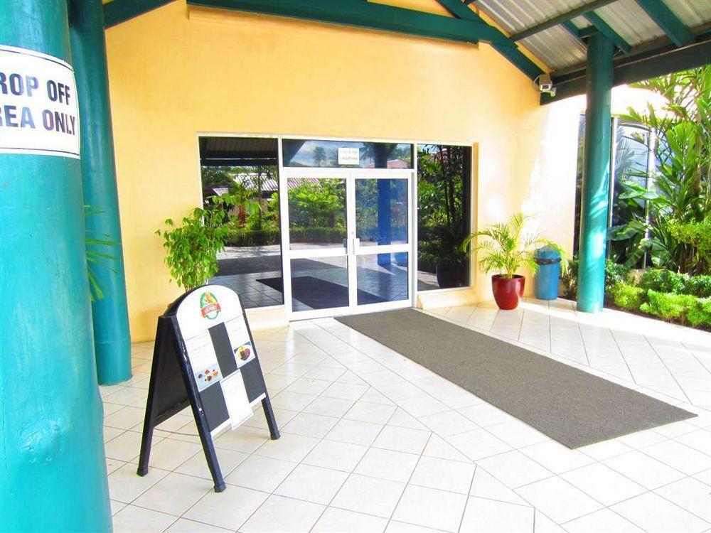 Madang Star International Hotel Kültér fotó