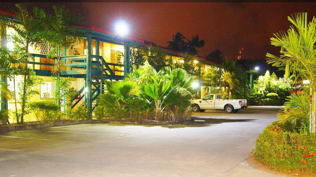 Madang Star International Hotel Kültér fotó